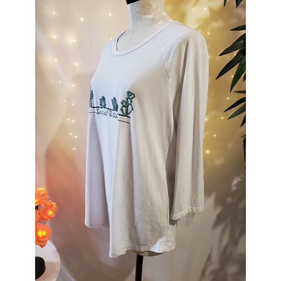 Torrid Social Distance Cactus Classic Fit 3/4 Sleeve White Top Womens Size L Tee - Picture 3 of 10
